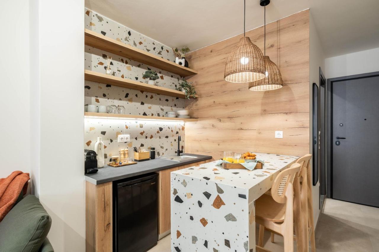 Koyo Athens Aparthotel Bagian luar foto
